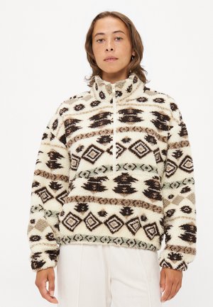 Fleece pullover met een hoge kraag, met een crèmekleurig, bruin en groen geometrisch patroon. Voorzijde met ritssluiting en textuurmateriaal dat zacht aanvoelt.