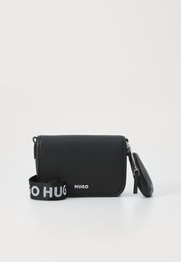 BEL CROSSBODY FLAP - Skuldertasker - black