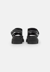 Marco Tozzi Sandali s platformo - black