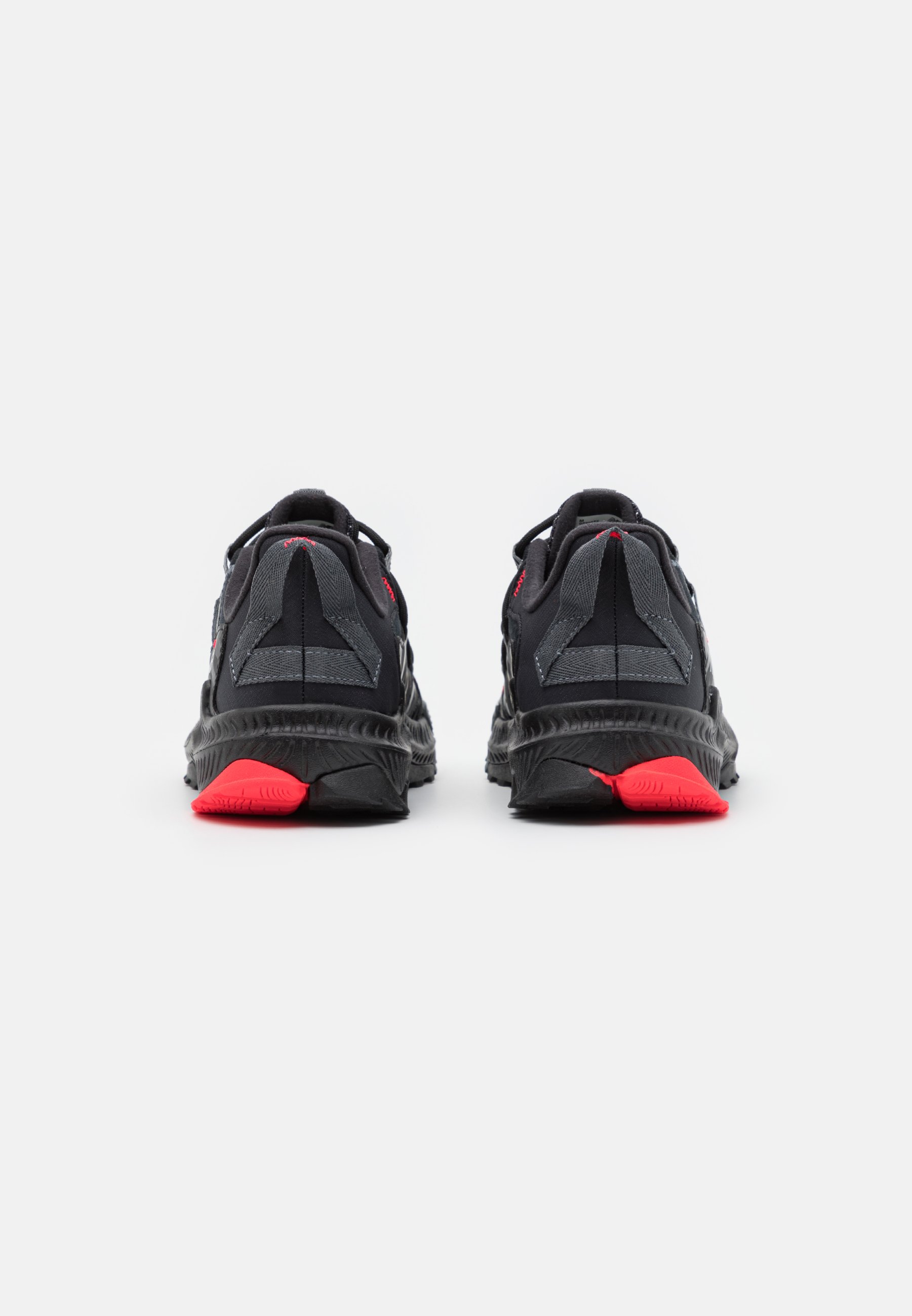 New Balance SHANDO UNISEX - Zapatillas de trail running - black/red/negro -  Zalando.es
