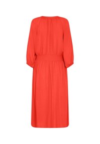 Rotes, knielanges Kleid aus leichtem Stoff. Besitzt einen elastischen, gerafften Bund, einen runden Ausschnitt und 3/4 lange Ärmel. Glatte Textur.