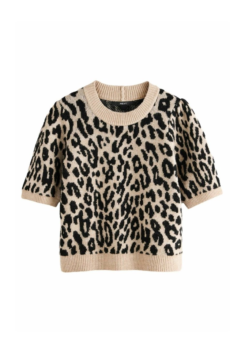 Pull en maille beige à manches courtes avec motif léopard noir et encolure, poignets et ourlet côtelés.