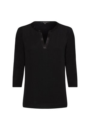 Sort bluse til kvinder med trekvartlange ærmer og V-udskæring med satinbånd.