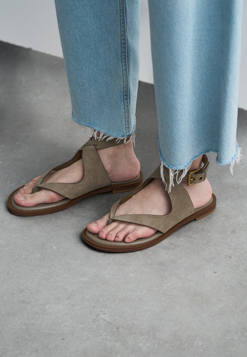 MICHAEL Michael Kors IRENE - T-bar sandals - birch