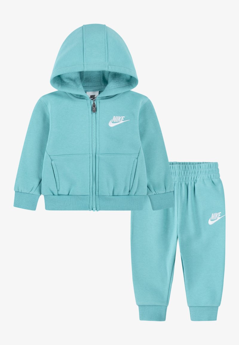 Nike Sportswear CLUB UNISEX SET - Majica s kapuljačom i patentnim zatvaračem - green frost