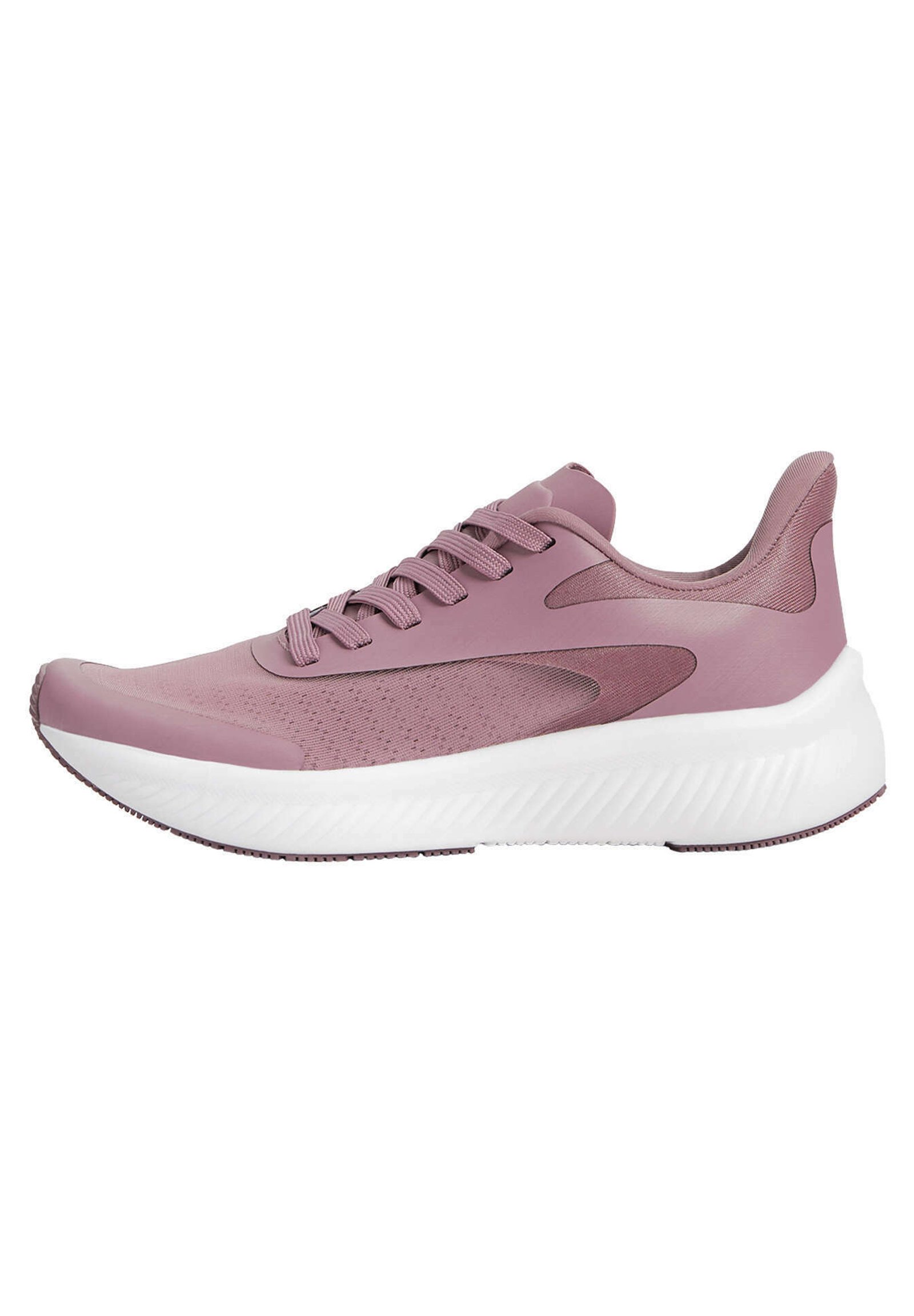 Low-top sneakers