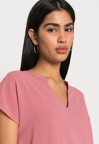 JDY JDYLION LIFE - Blusa - messa rose
