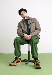 Timberland MOTION SCRAMBLE WP - Augsti sporta apavi - wheat