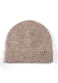 Beanie hat in light brown, knitted texture with a ribbed cuff. Features a small brand tag on the side. Soft material.