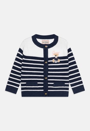 Cardigã riscado em azul marinho e branco com decote redondo, botões dourados em forma de coração e um design bordado de um urso no lado esquerdo do peito.