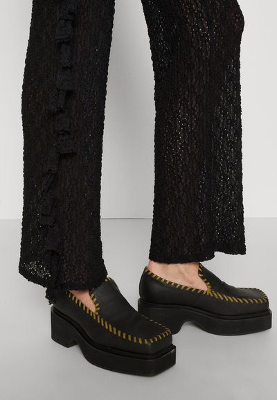 ECKHAUS LATTA KNOT PANT - Nohavice - noire