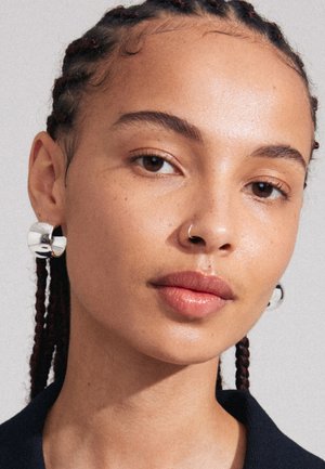 TALULLA EARRINGS - Øreringe - silver-coloured