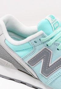 New Balance Sneakers - mint