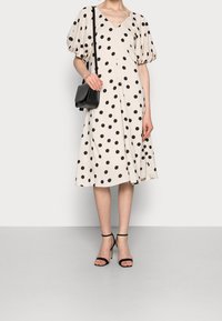 Love Copenhagen Denní šaty - off-white