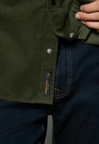 Next TWIN POCKET WESTERN REGULAR FIT - Pluus - dark green
