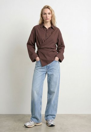 HYPEDROP, HEMD HDIRIS ASYMMETRIC LS - Button-down blouse - deep mahogany