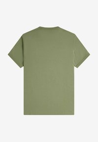 T-shirt verde oliva a maniche corte realizzato in morbido cotone. Presenta un collo a giro e un design semplice, senza motivi o logo visibili.