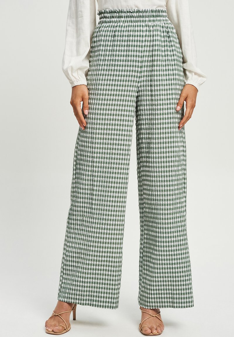 QUINCY MAE: CHARLIE JUMPSUIT || SAGE GINGHAM