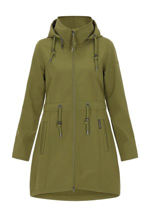 Giacca softshell verde oliva, con colletto alto, cappuccio regolabile, vita con cordoncino e due tasche laterali con cerniera.
