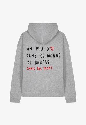 Sivá mikina s kapucňou a čiernym a červeným textom na chrbte. Text obsahuje symbol srdca a má ležérny štýl. Mäkká, fleecová textúra.