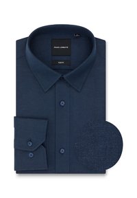Granatowa koszula slim fit z teksturowanej tkaniny, z wyłogowym kołnierzykiem i dopasowanymi guzikami. Zawiera szczegółową próbkę tkaniny w prawym dolnym rogu.