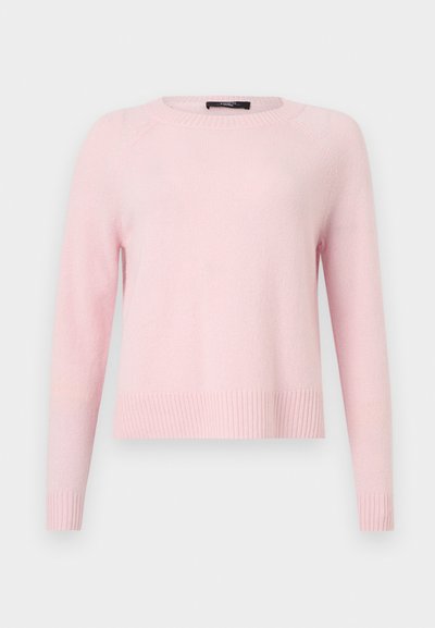 Pull en tricot rose clair à manches longues avec poignets, ourlet et encolure ronde côtelés, présenté sur un fond clair uni.