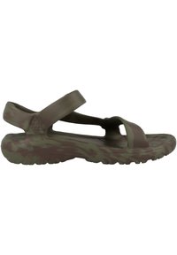 Athletic sandal in green with camouflage pattern, made of flexible rubber. Features two wide straps and a textured outsole for grip.