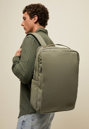 MISAKO CHARLOT LAPTOP - Rugzak - green