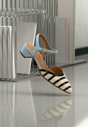 HALER - Escarpins - leche/blue