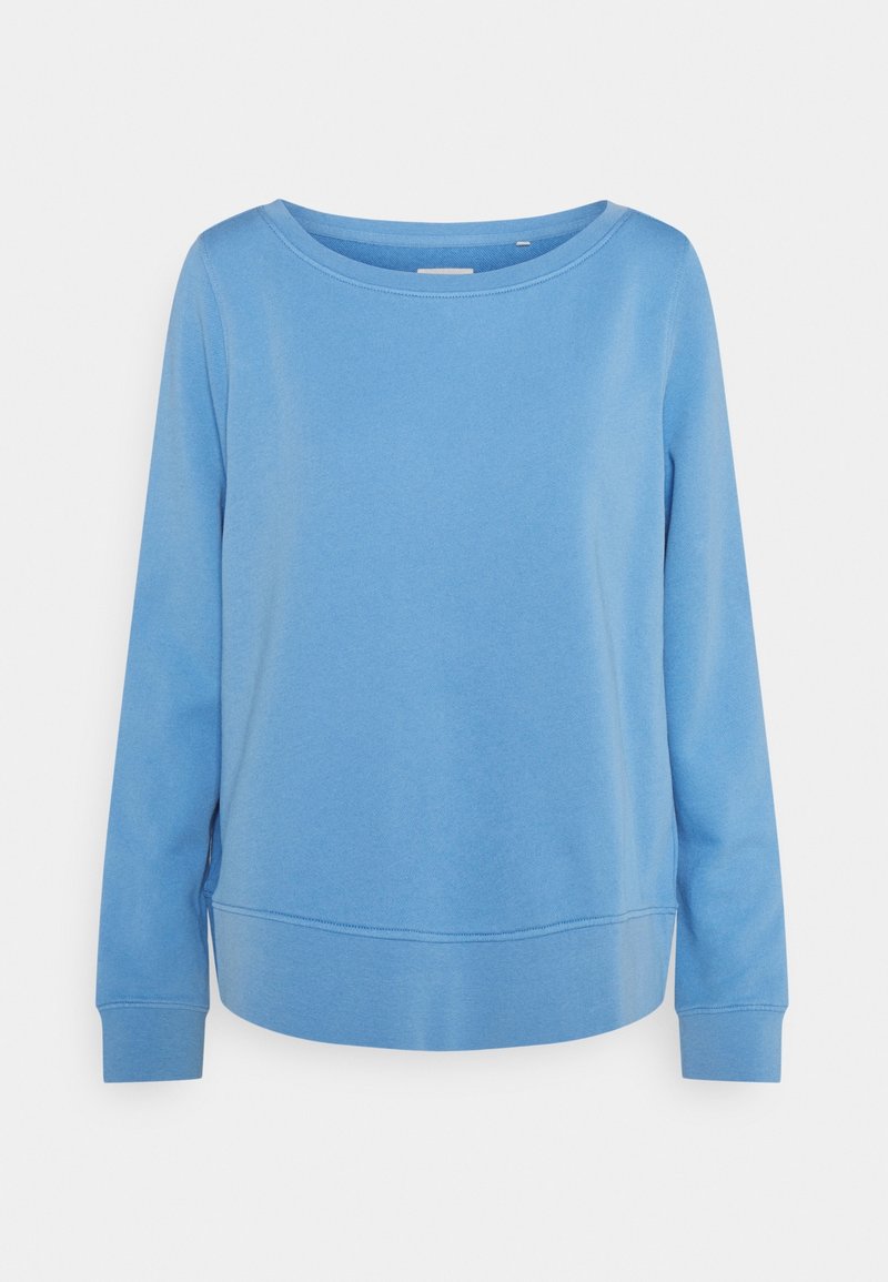 Sudadera azul claro con cuello redondo y mangas largas. Está hecha de una tela suave, con un corte regular y puños y dobladillo de canalé.