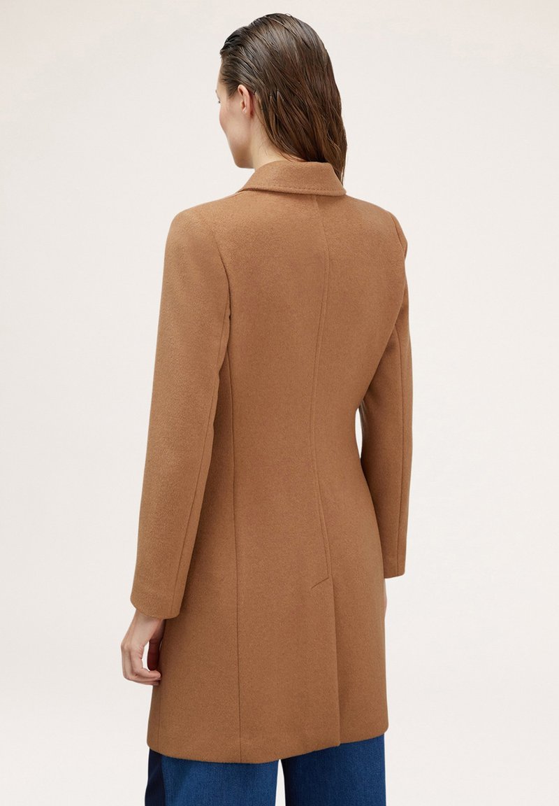 Motivi Cappotto corto beige