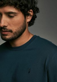 Next 4 PACK REGULAR FIT - Ilgarankovis viršutinės dalies drabužis - charcoal blue green neutral