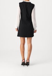 ONLY Petite Sukienka koszulowa