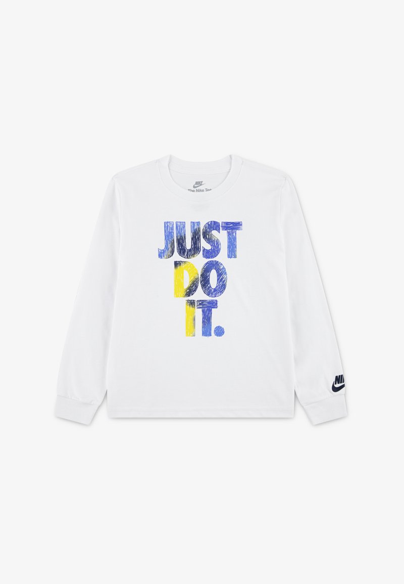 T-shirt a maniche lunghe in cotone bianco con grafica blu e gialla "JUST DO IT." e logo Nike nero sulla manica sinistra.