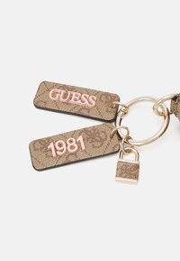 Guess NOELLE TOP ZIP SHOULDER BAG - Håndveske - latte