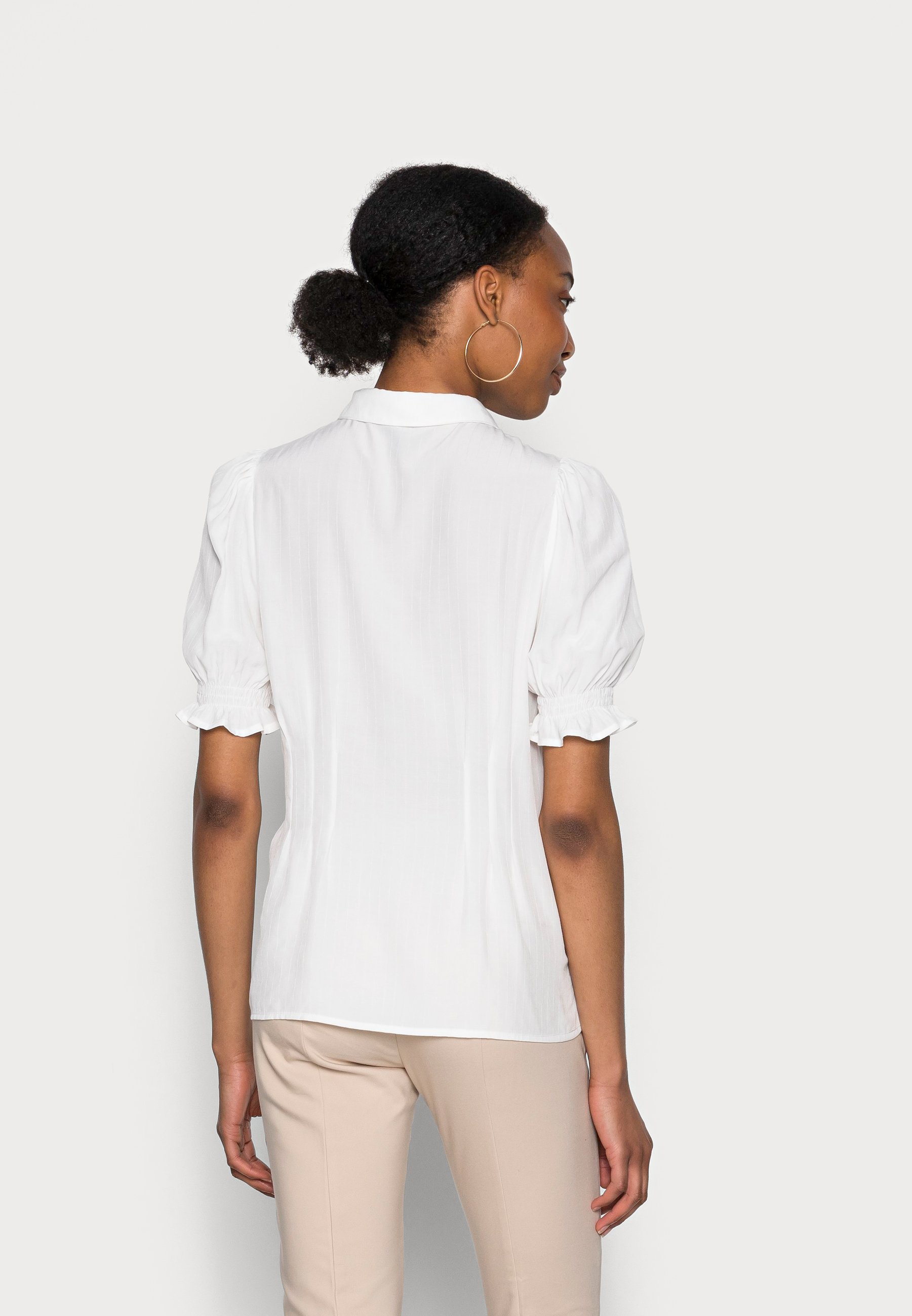 Culture BIANCA CAPSLEEVE - T-shirt basic - spring gardenia/wit - Zalando.nl