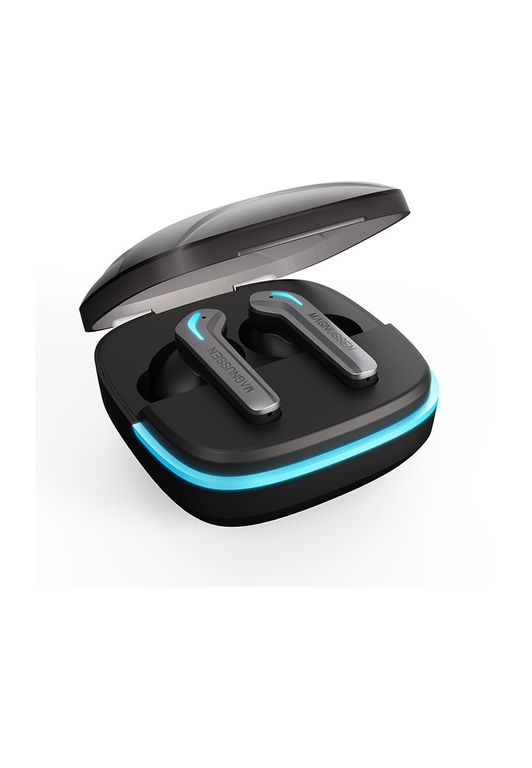 Cuffie wireless in una compatta custodia di ricarica nera. Presentano un coperchio lucido e un accento LED blu attorno alla base, che mette in risalto il design ergonomico.