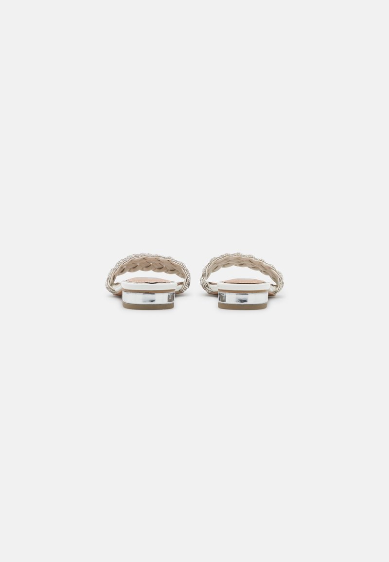Damen Flache Pantoletten | Marco Tozzi BY GUIDO MARIA KRETSCHMER Pantolette flach white/weiß - CE75286 Damen Flache Pantoletten | Marco Tozzi BY GUIDO MARIA KRETSCHMER Pantolette flach white/weiß - CE75286
