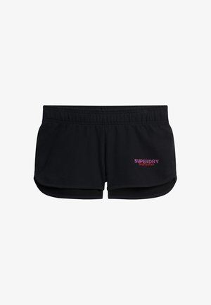 Zwarte sportshorts met een elastische tailleband. Bevat een roze "SUPERDRY" logo aan de linker voorkant. Zacht materiaal met een losse pasvorm.