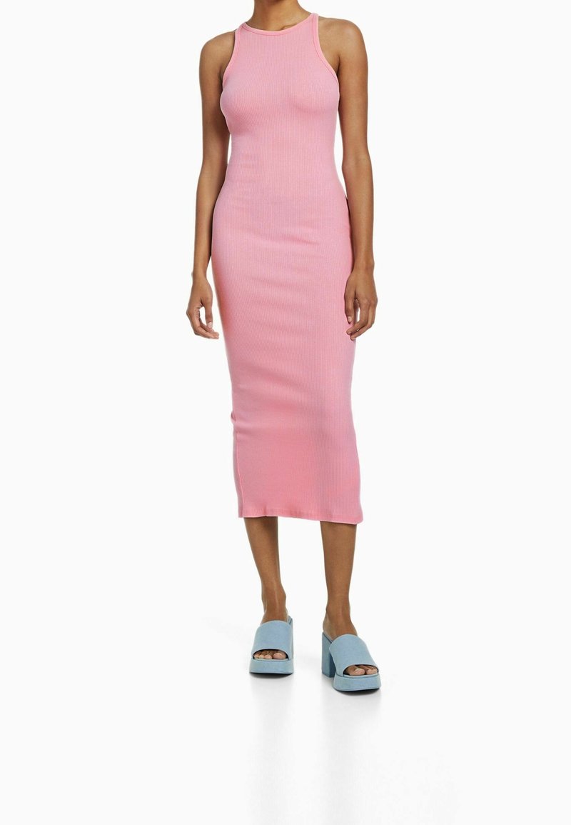 Bershka Robe fourreau - light pink