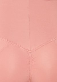 Nebbia HIGH WAISTED LEGGINGS SHORTS FIT SMART - Tajice - old rose