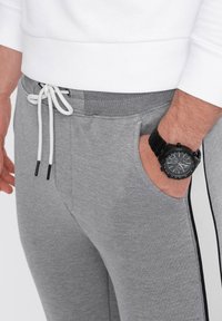 Ombre Jogginghose - grey melange
