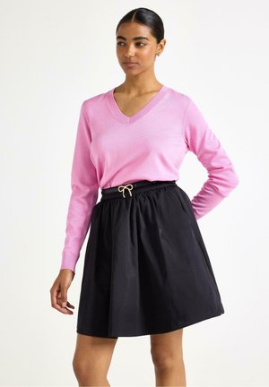 V-NECK  - Neule - light lilac