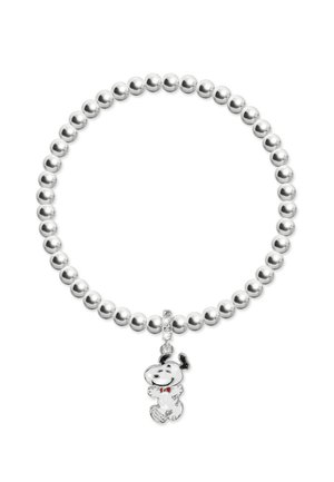 Silbernes Perlenarmband mit einem kleinen Snoopy-Anhänger, der eine rote Fliege trägt.