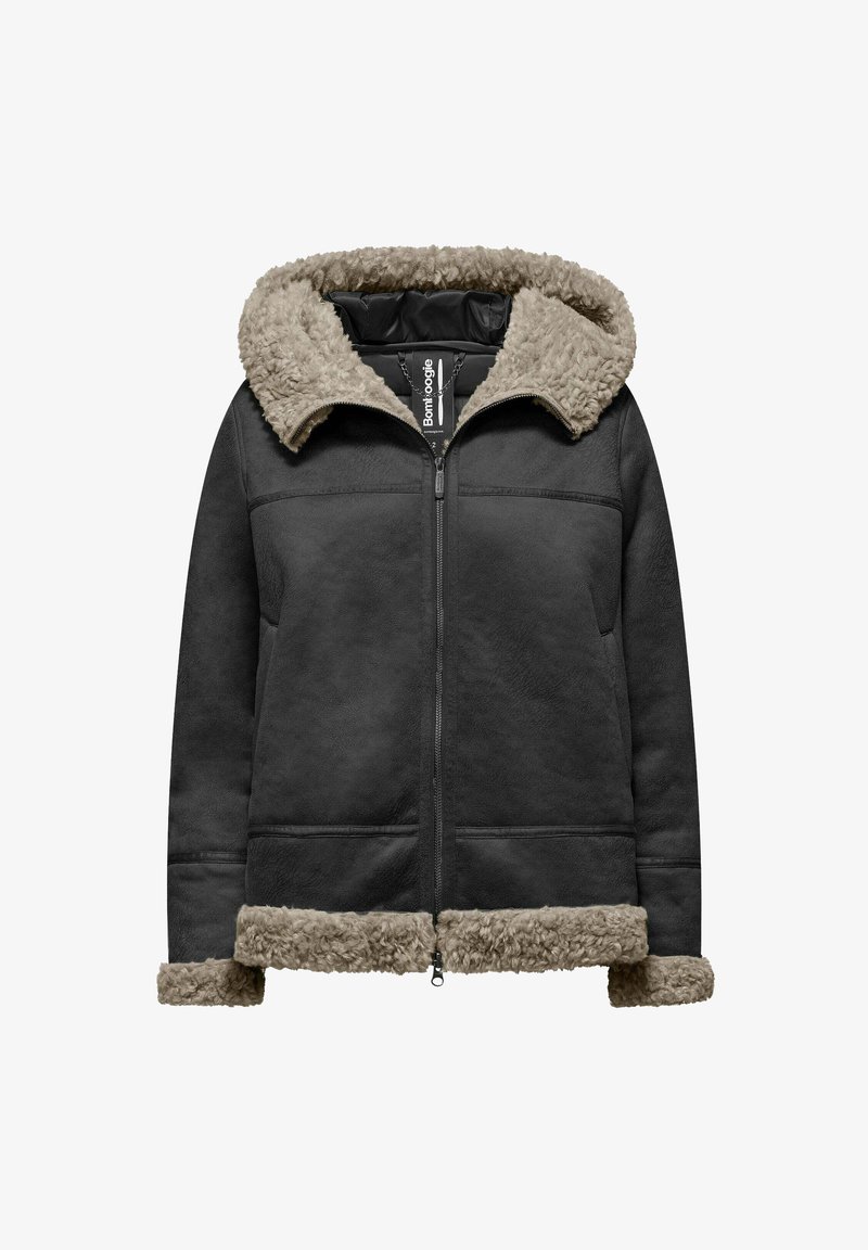 Giacca nera con cappuccio e polsini in pelliccia sintetica, dotata di chiusura con zip e due tasche frontali. Texture elegante e design moderno.