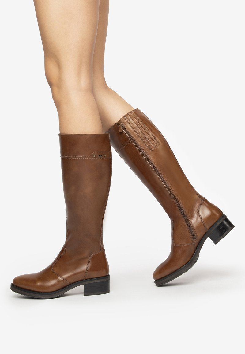 River Island - Stivali Risvoltati Color Crema Con Tacco E Catenina - Foto 12