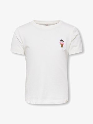 T-shirt bianca a maniche corte con una piccola toppa ricamata a forma di cono gelato sul petto sinistro.