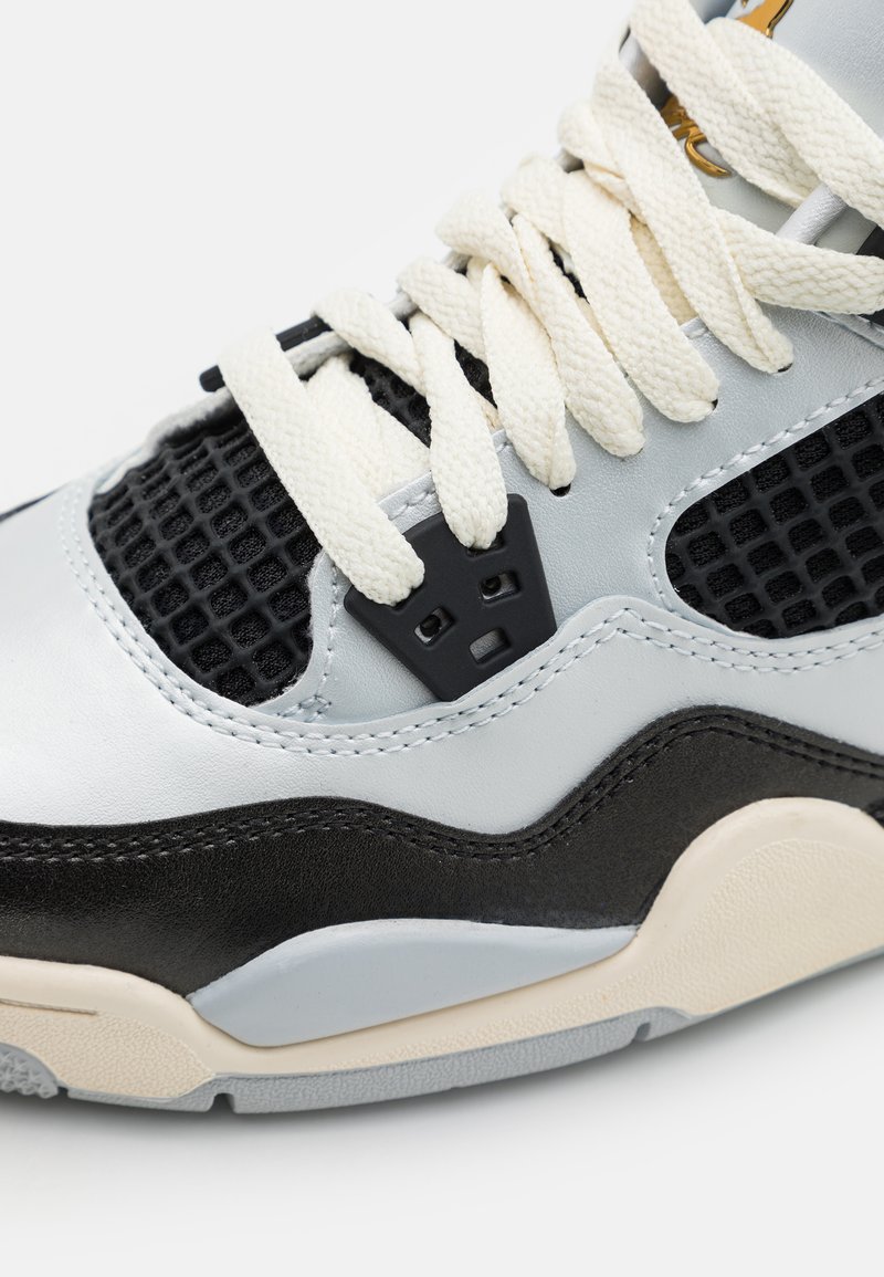 Jordan AIR JORDAN RETRO UNISEX Sneakers basse pure platinum