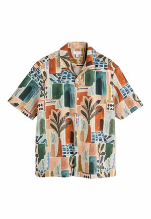 Kortærmet skjorte med knapper med abstrakte farverige blokke, buer og plantemotiver i grønne, orange, blå og beige nuancer.