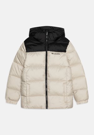 Casaco puffer com uma parte superior preta e uma parte inferior bege. Apresenta um fecho éclair na frente, capuz e punhos elásticos. Feito de um tecido suave.